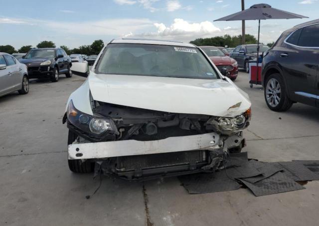 JH4CU26659C018366 - 2009 ACURA TSX WHITE photo 5