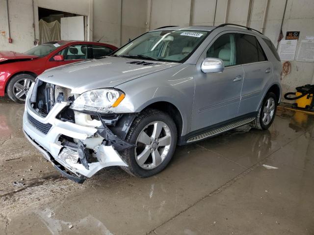 4JGBB8GB8AA532418 - 2010 MERCEDES-BENZ ML 350 4MATIC SILVER photo 1