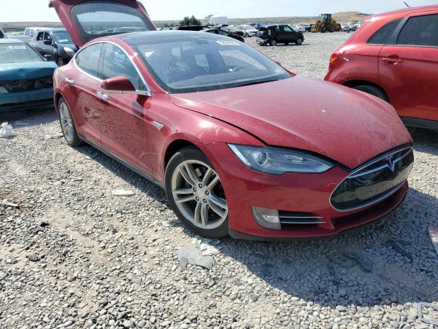 5YJSA1DP1DFP11605 - 2013 TESLA MODEL S RED photo 4