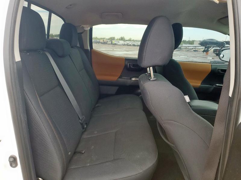 3TMAZ5CN8KM084230 - 2019 TOYOTA TACOMA DOUBLE CAB WHITE photo 10