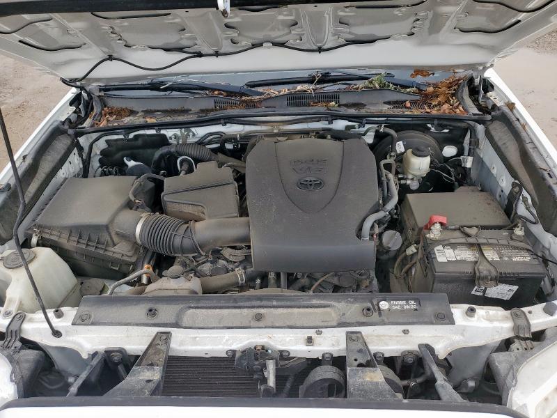 3TMAZ5CN8KM084230 - 2019 TOYOTA TACOMA DOUBLE CAB WHITE photo 11