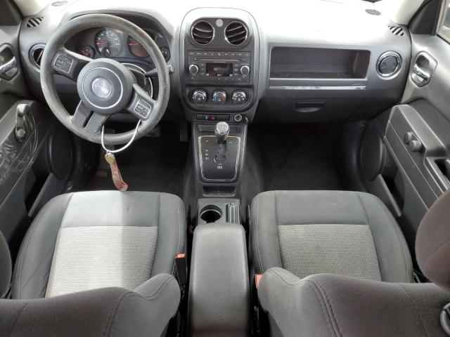 1C4NJRBB5CD624816 - 2012 JEEP PATRIOT SPORT RED photo 8