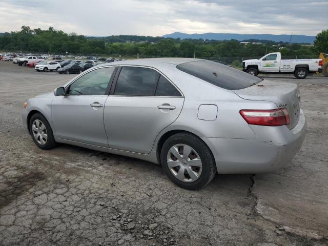 4T1BE46K07U160565 - 2007 TOYOTA CAMRY CE SILVER photo 2