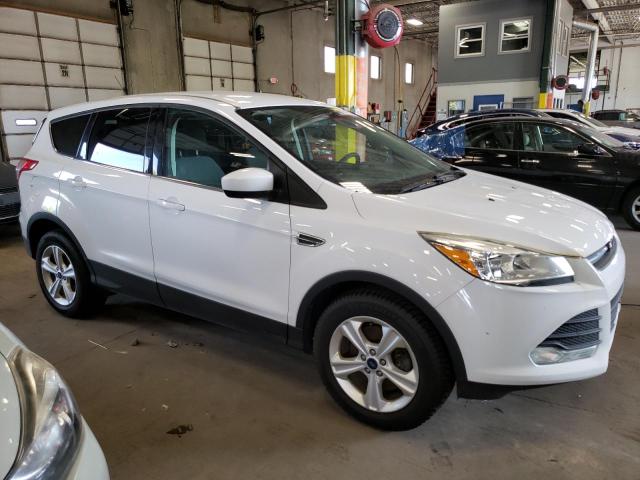 1FMCU9GX3GUA85746 - 2016 FORD ESCAPE SE WHITE photo 4