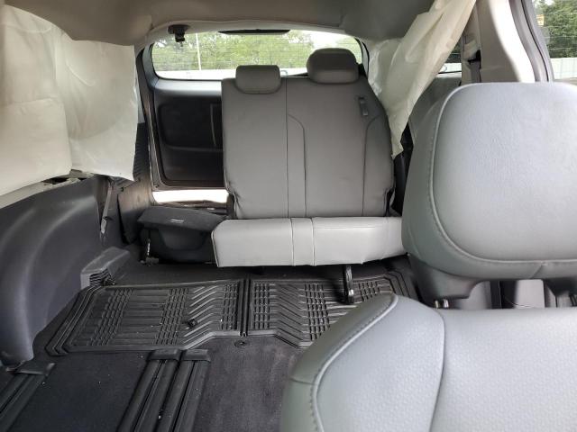 5TDJRKEC3NS122316 - 2022 TOYOTA SIENNA XLE Srebrny zdjęcie 10