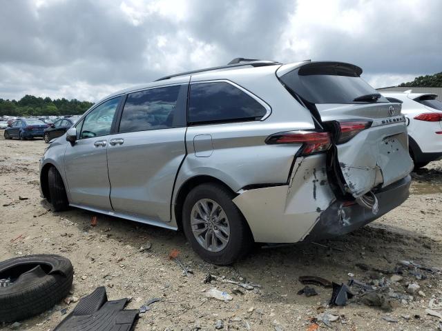 5TDJRKEC3NS122316 - 2022 TOYOTA SIENNA XLE Srebrny zdjęcie 2