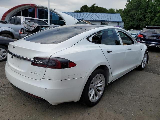 5YJSA1E28LF359317 - 2020 TESLA MODEL S WHITE photo 3