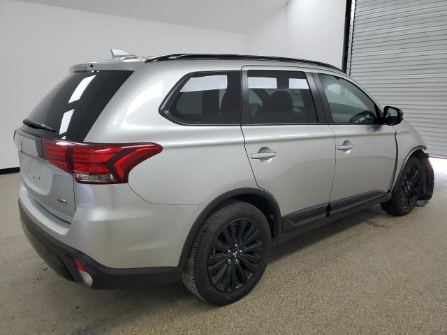 JA4AD3A37LZ043392 - 2020 MITSUBISHI OUTLANDER SE SILVER photo 3