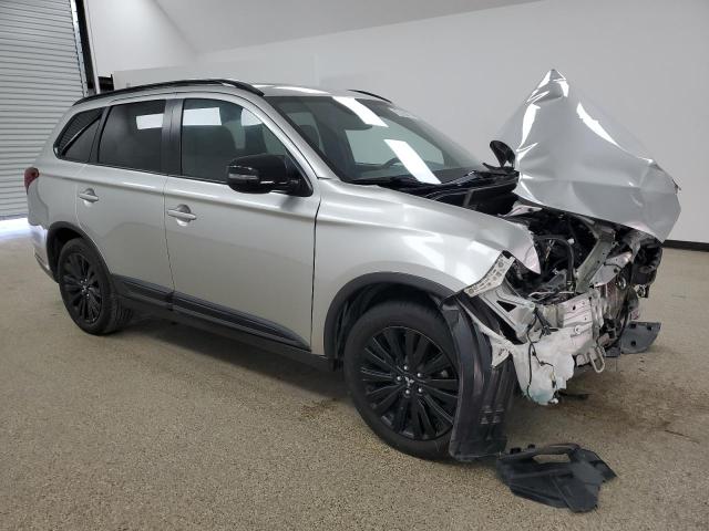 JA4AD3A37LZ043392 - 2020 MITSUBISHI OUTLANDER SE SILVER photo 4