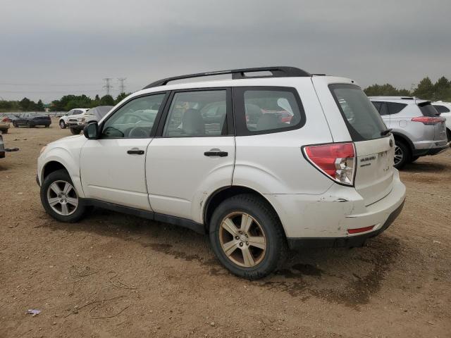 JF2SH6BC1AH907730 - 2010 SUBARU FORESTER XS Weiß Foto 2