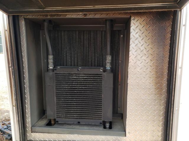 53BFTEA28NB011405 - 2022 UTILITY TRAILER WHITE photo 9