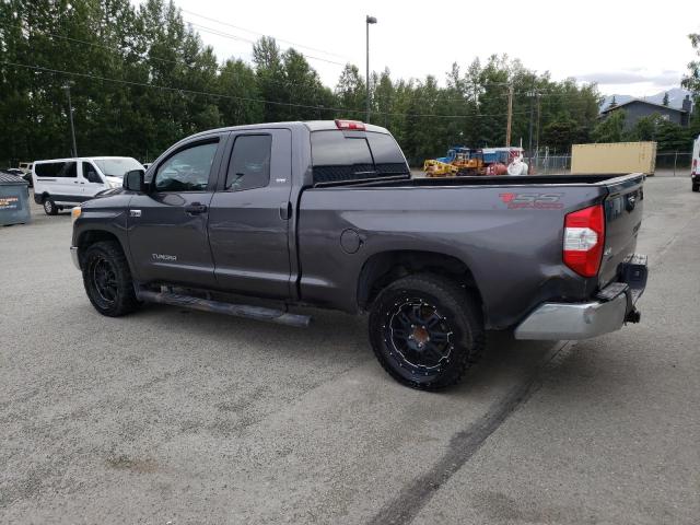 5TFUW5F10FX452544 - 2015 TOYOTA TUNDRA DOUBLE CAB SR/SR5 GRAY photo 2