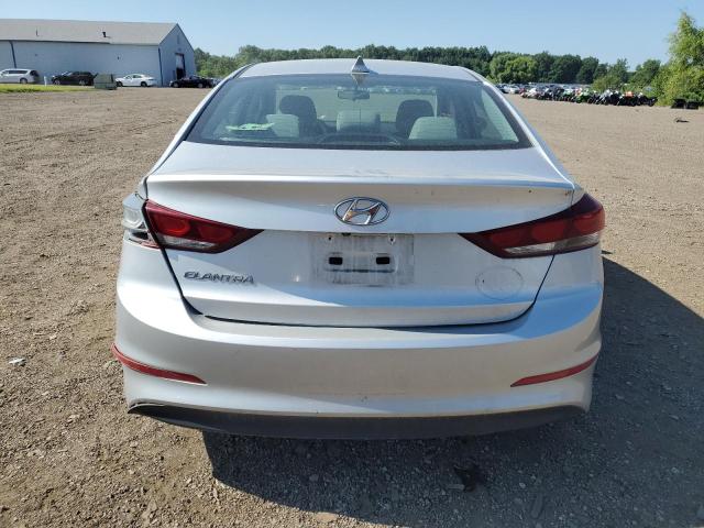 5NPD84LF0JH220552 - 2018 HYUNDAI ELANTRA SEL SILVER photo 6