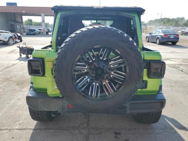 1C4HJXEG5JW309721 - 2018 JEEP WRANGLER U SAHARA GREEN photo 6