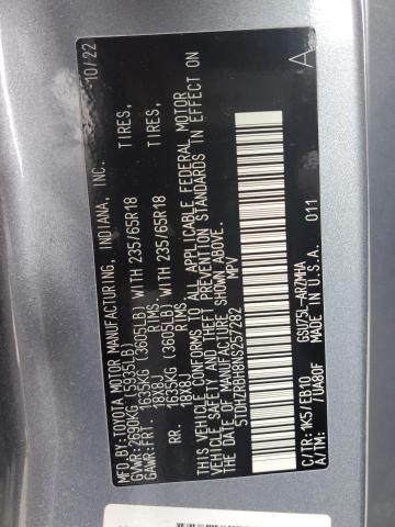 5TDHZRBH8NS257282 - 2022 TOYOTA HIGHLANDER XLE BLUE photo 13