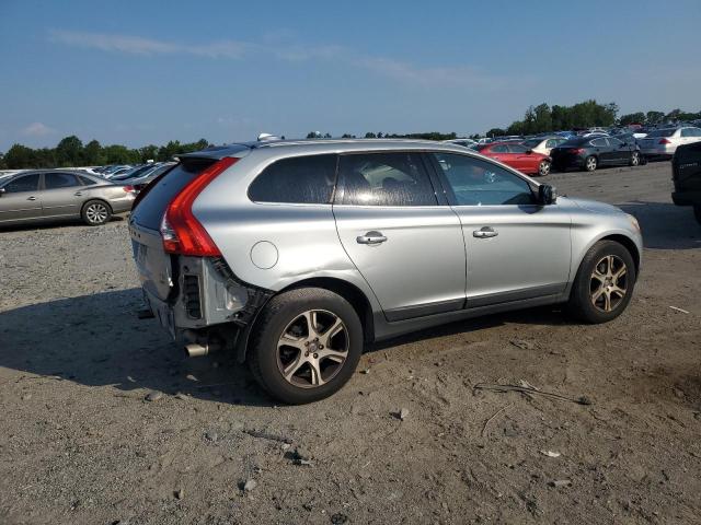 YV4902DZ8D2448862 - 2013 VOLVO XC60 T6 SILVER photo 3