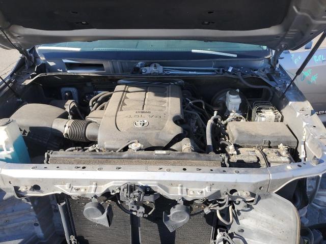 5TFUM5F14JX077370 - 2018 TOYOTA TUNDRA DOUBLE CAB SR/SR5 SILVER photo 11