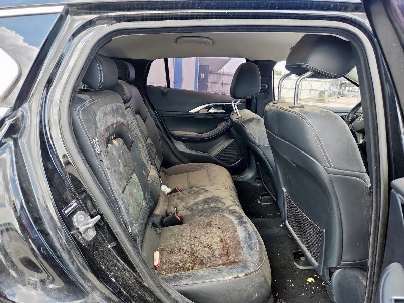 SJKCH5CP8JA060970 - 2018 INFINITI QX30 BASE BLACK photo 10