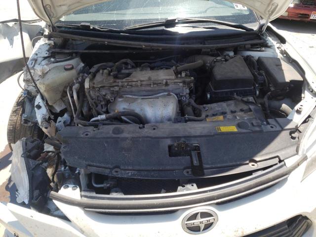 JTKJF5C71FJ002876 - 2015 TOYOTA SCION TC 白色 照片 11