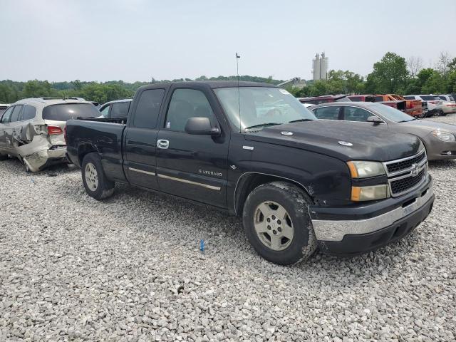 1GCEC19V97Z172020 - 2007 CHEVROLET SILVERADO C1500 CLASSIC BLACK photo 4