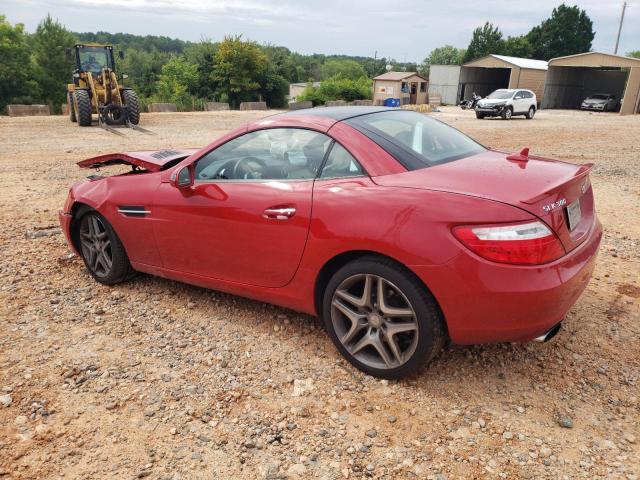 WDDPK3JA5GF123520 - 2016 MERCEDES-BENZ SLK 300 RED photo 2