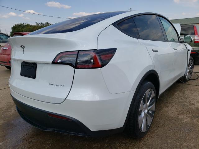 5YJYGDEE7MF245282 - 2021 TESLA MODEL Y WHITE photo 4