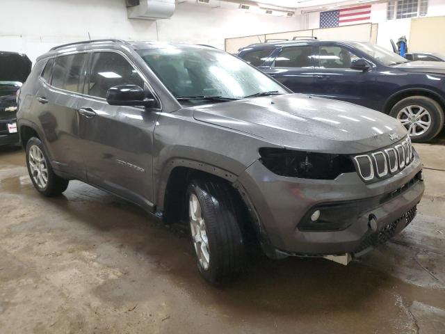 3C4NJDFB6NT200748 - 2022 JEEP COMPASS LATITUDE LUX GRAY photo 4