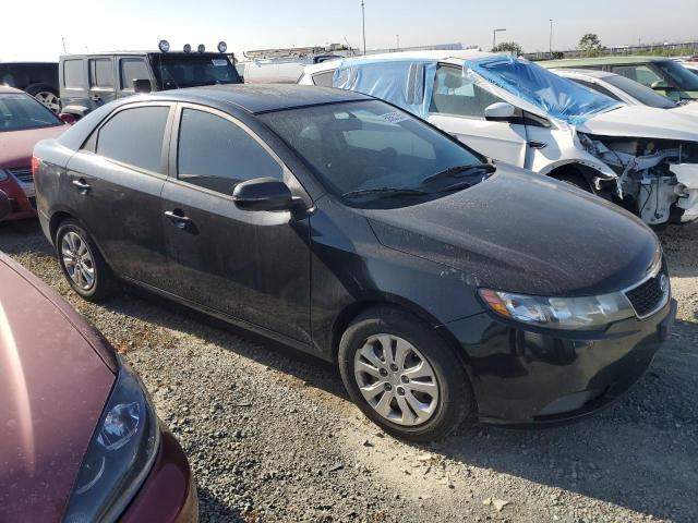 KNAFU4A27D5647832 - 2013 KIA FORTE EX BLACK photo 4