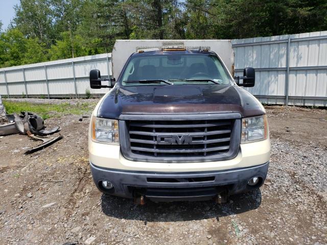 1GTJK34K68E144131 - 2008 GMC SIERRA K3500 WHITE photo 5