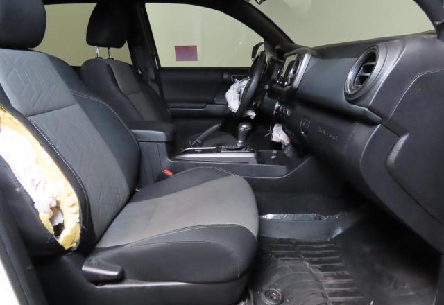 5TFAZ5CN0MX115399 - 2021 TOYOTA TACOMA DOUBLE CAB WHITE photo 5