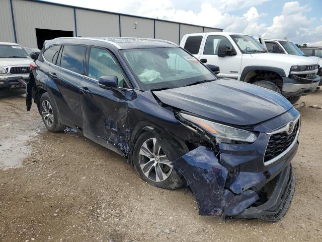5TDGZRBH8MS071316 - 2021 TOYOTA HIGHLANDER XLE أزرق صورة 4