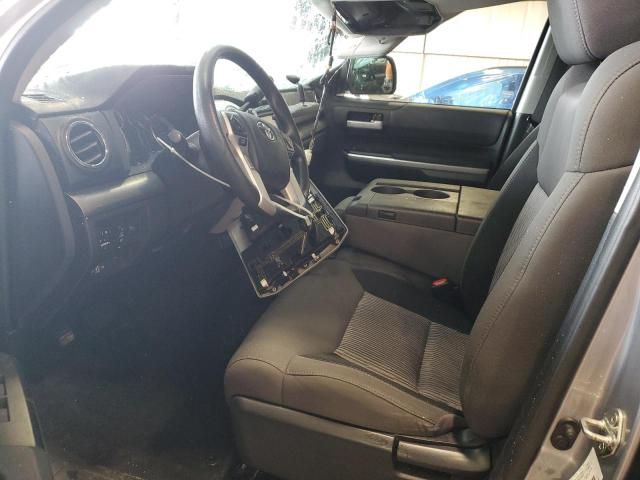 5TFUM5F15HX072527 - 2017 TOYOTA TUNDRA DOUBLE CAB SR/SR5 SILVER photo 7