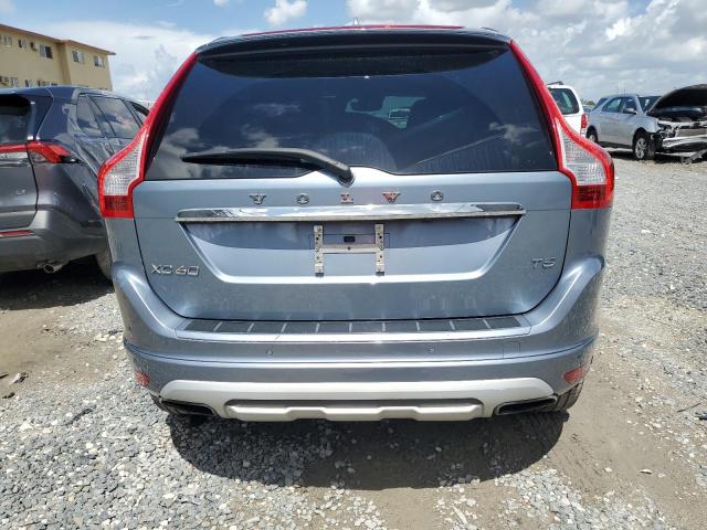 YV440MDR4H2140082 - 2017 VOLVO XC60 T5 DYNAMIC SILVER photo 6