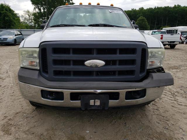 1FDNF20555EA96340 - 2005 FORD F250 SUPER DUTY WHITE photo 5