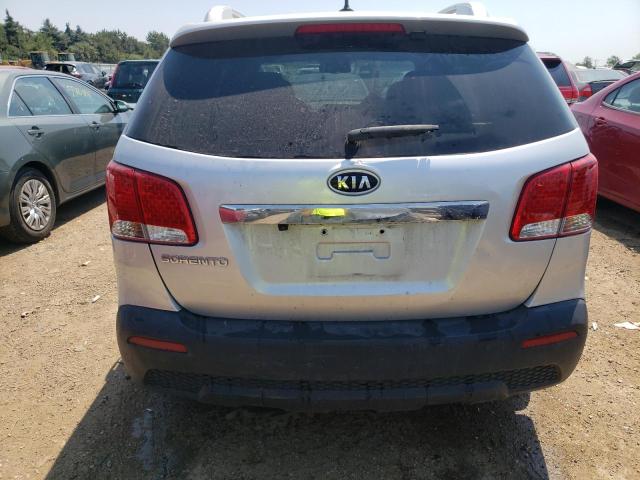 5XYKTCA64DG395126 - 2013 KIA SORENTO LX SILVER photo 6