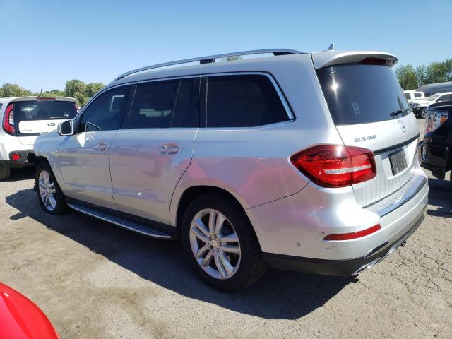 4JGDF6EE6HA885524 - 2017 MERCEDES-BENZ GLS 450 4MATIC SILVER photo 2