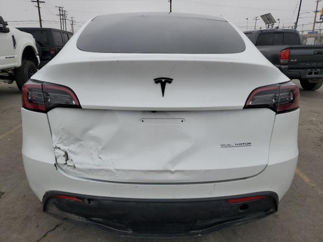 7SAYGAEE8NF559588 - 2022 TESLA MODEL Y WHITE photo 6