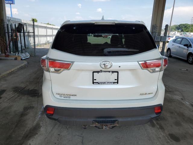 5TDJKRFH9FS135807 - 2015 TOYOTA HIGHLANDER XLE WHITE photo 6