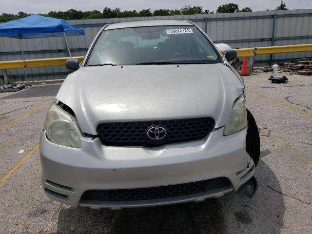 2T1KR32E94C298083 - 2004 TOYOTA COROLLA MA XR SILVER photo 5