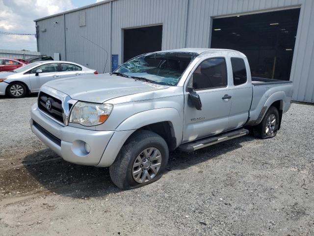 5TETU62N48Z524972 - 2008 TOYOTA TACOMA PRERUNNER ACCESS CAB SILVER photo 1