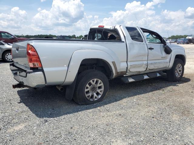 5TETU62N48Z524972 - 2008 TOYOTA TACOMA PRERUNNER ACCESS CAB SILVER photo 3