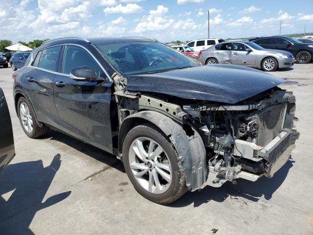 SJKCH5CP3HA019723 - 2017 INFINITI QX30 BASE BLACK photo 4