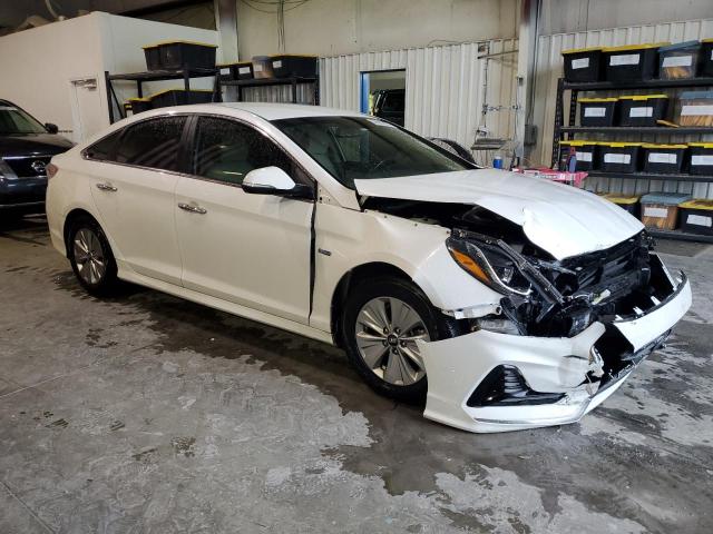 KMHE24L30KA093172 - 2019 HYUNDAI SONATA HYBRID WHITE photo 4