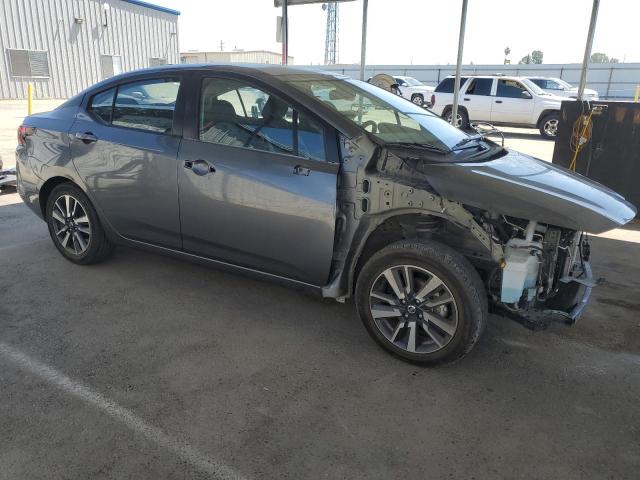 3N1CN8EV1ML821430 - 2021 NISSAN VERSA SV GRAY photo 4