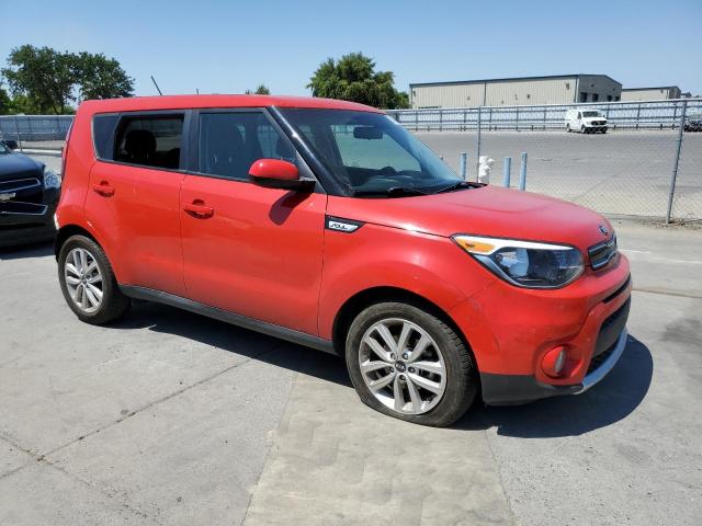 KNDJP3A50J7611778 - 2018 KIA SOUL + RED photo 4