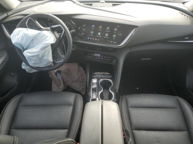 LRBFZNR44ND071672 - 2022 BUICK ENVISION ESSENCE WHITE photo 8