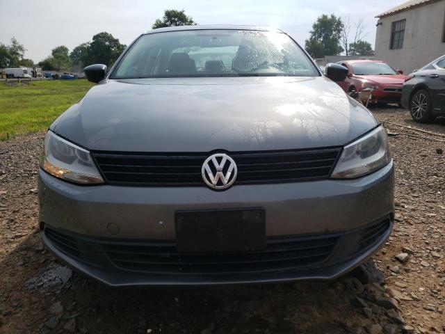 3VW2K7AJ9CM386127 - 2012 VOLKSWAGEN JETTA BASE 灰色 照片 5