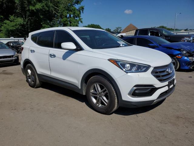 5NMZTDLB2HH004033 - 2017 HYUNDAI SANTA FE S WHITE photo 4