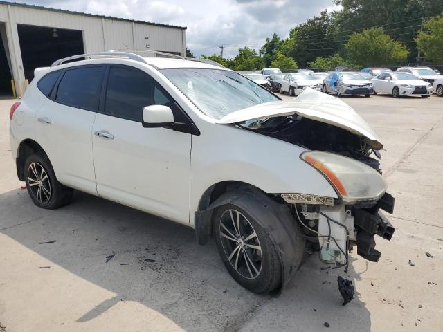 JN8AS5MT1AW015979 - 2010 NISSAN ROGUE S WHITE photo 4