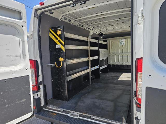 3C6TRVAG0JE106315 - 2018 RAM PROMASTER 1500 STANDARD WHITE photo 6